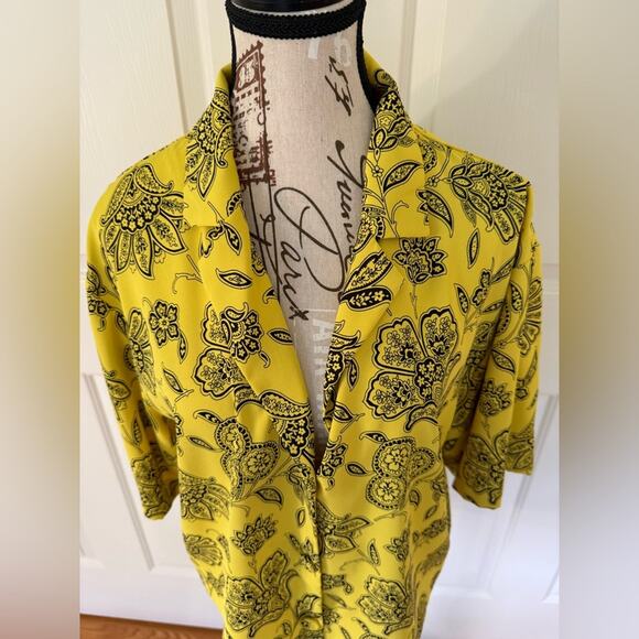 EUC Saunders Floral Yellow Shirt - Picture 9 of 9